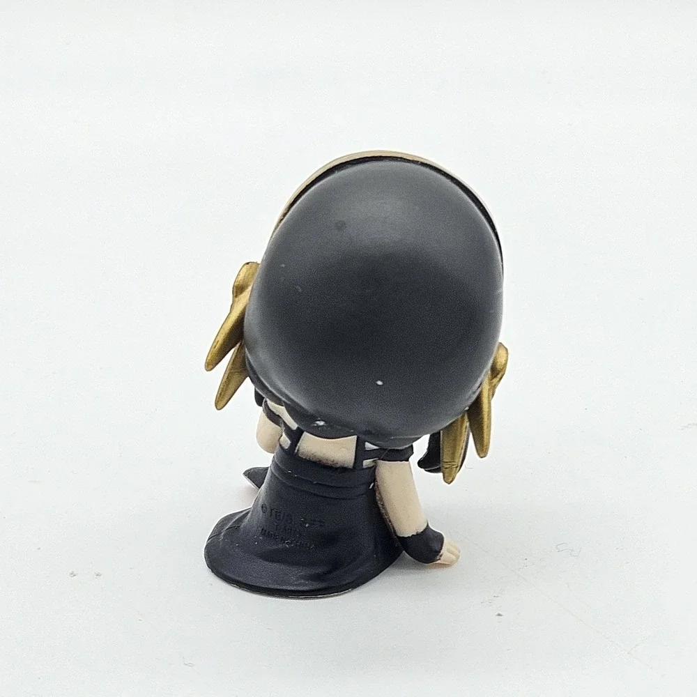 Takara Tomy Arts Spy x Family Yor Forger Mini Figure OS Black Sleeping Katazun